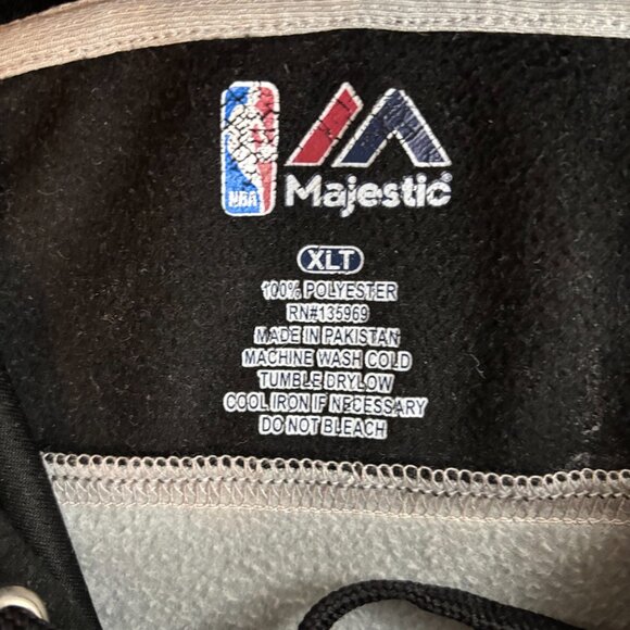 Celtics Lightweight Hoodie - Picture 5 of 5